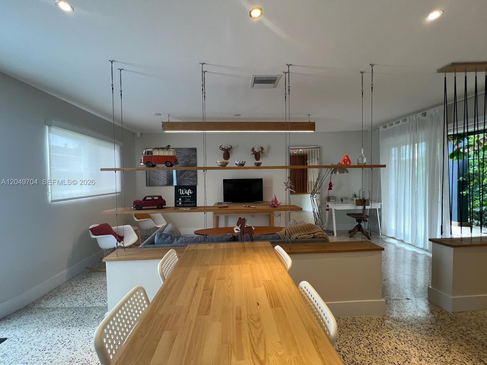451 SW 24th Rd # 2, Miami FL 33129