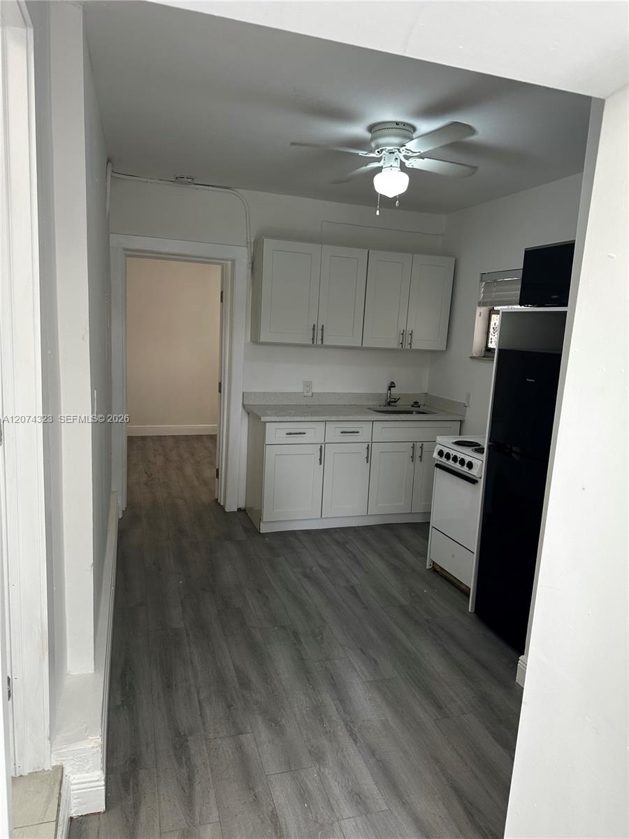 100 SW 18th Ct # 2 — Photo 3