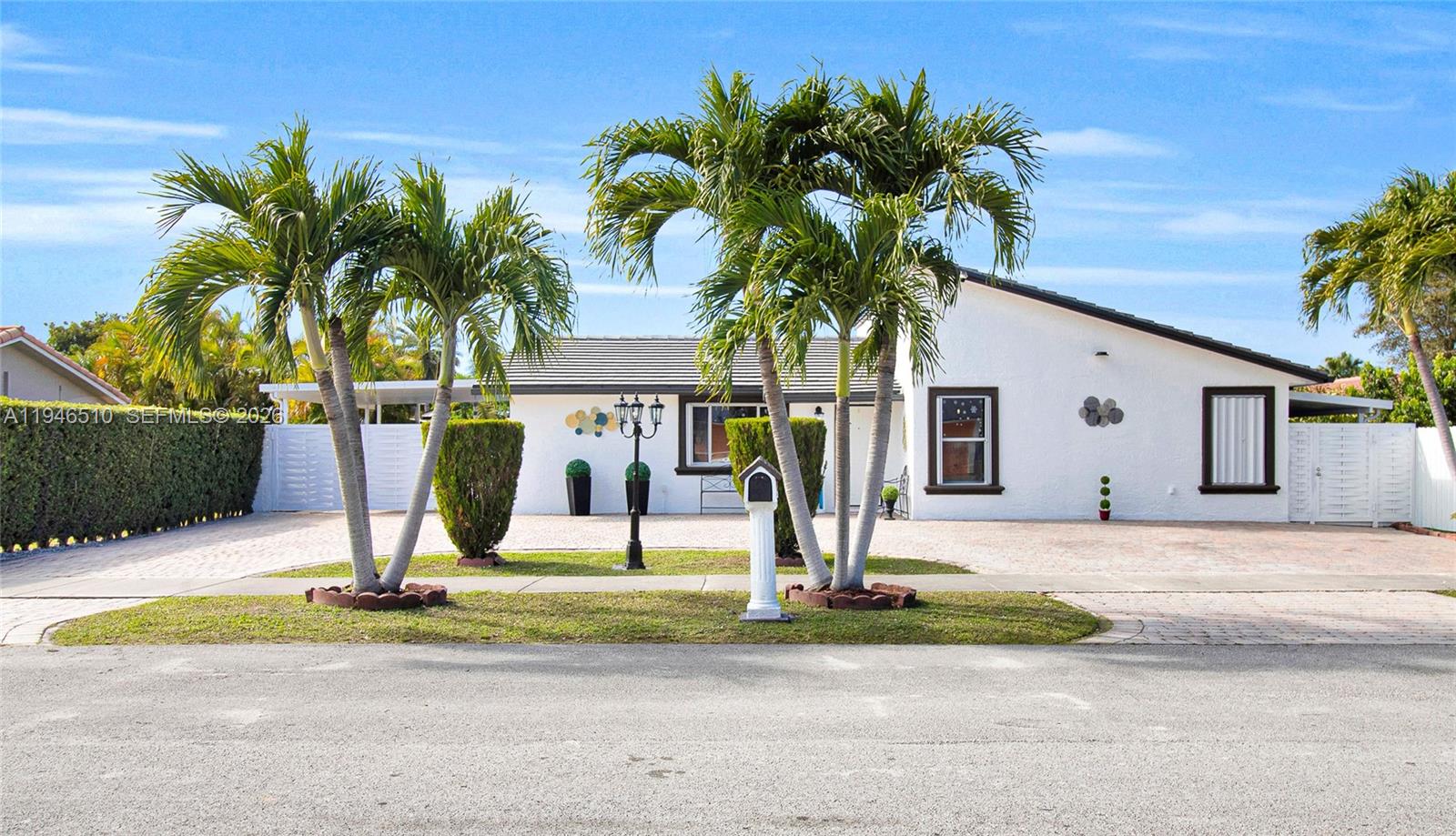 42 NW 132nd Pl, Miami FL 33182