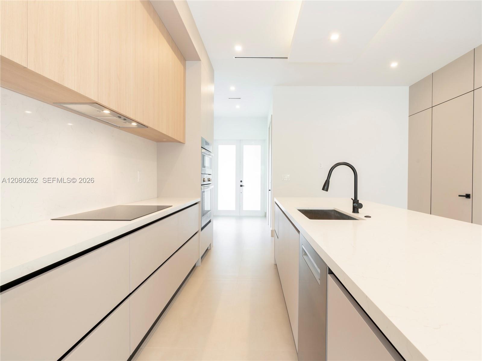 721 SW 7th Ave — Photo 4