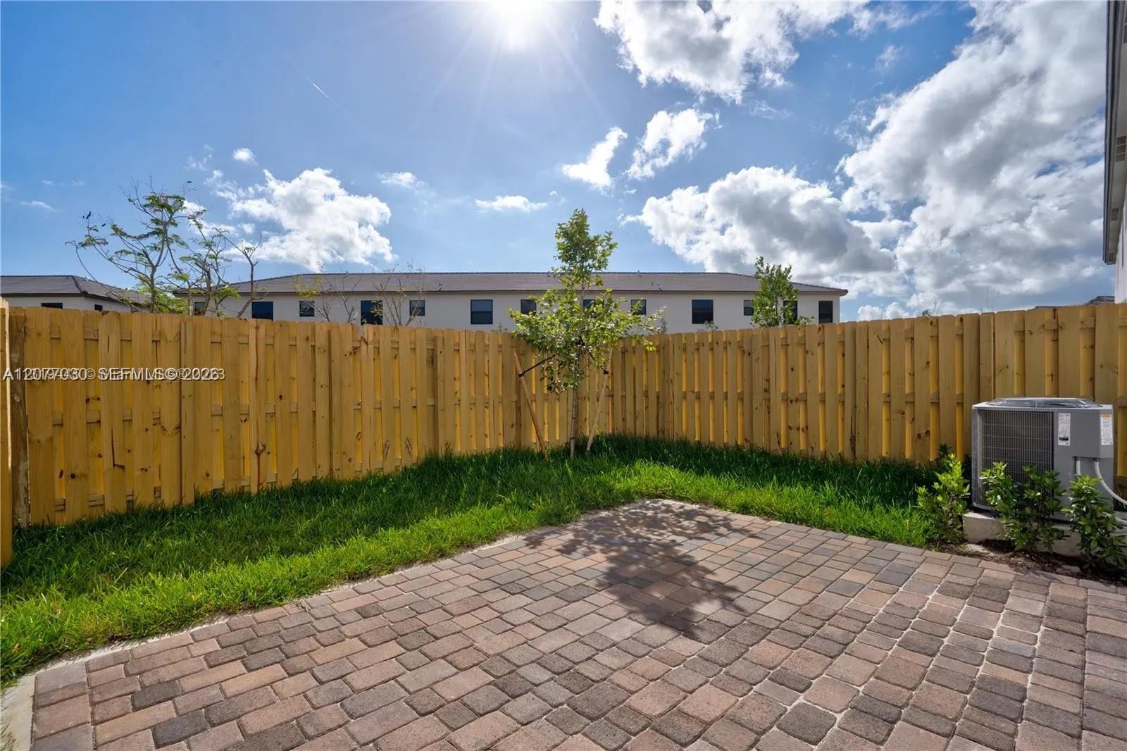 23220 SW 131st Ct — Photo 2