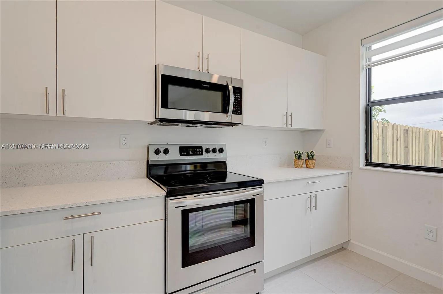 23220 SW 131st Ct — Photo 4