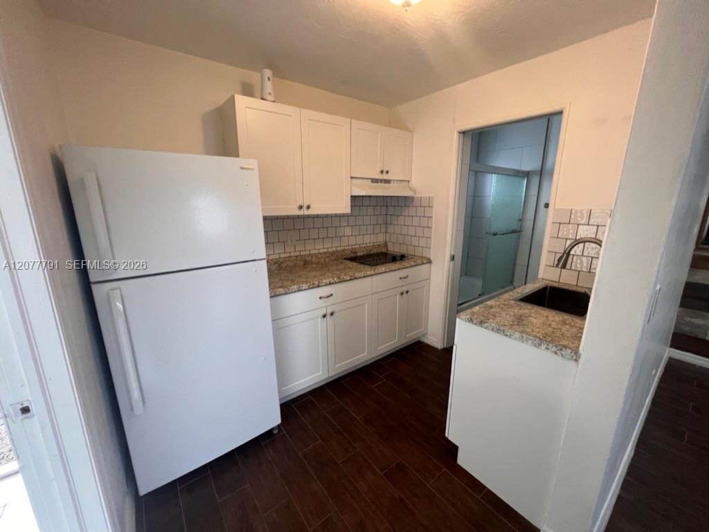4912 Van Buren St # B — Photo 5