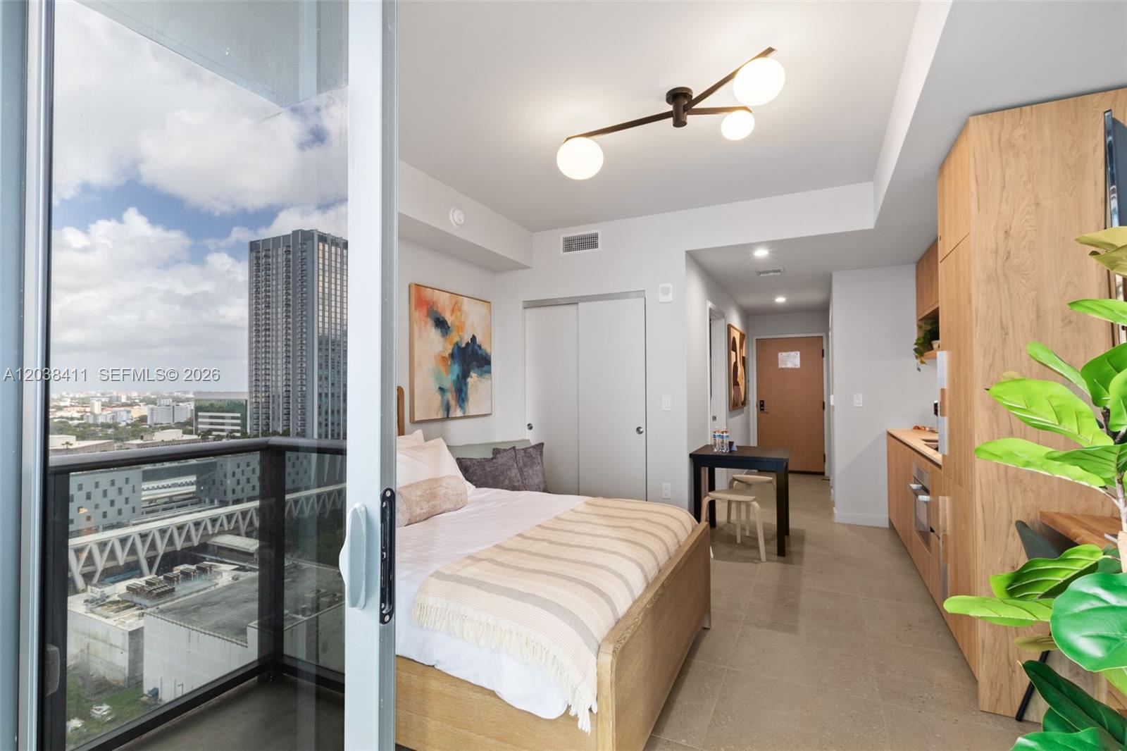 11 NE 6th St # 2406, Miami FL 33132