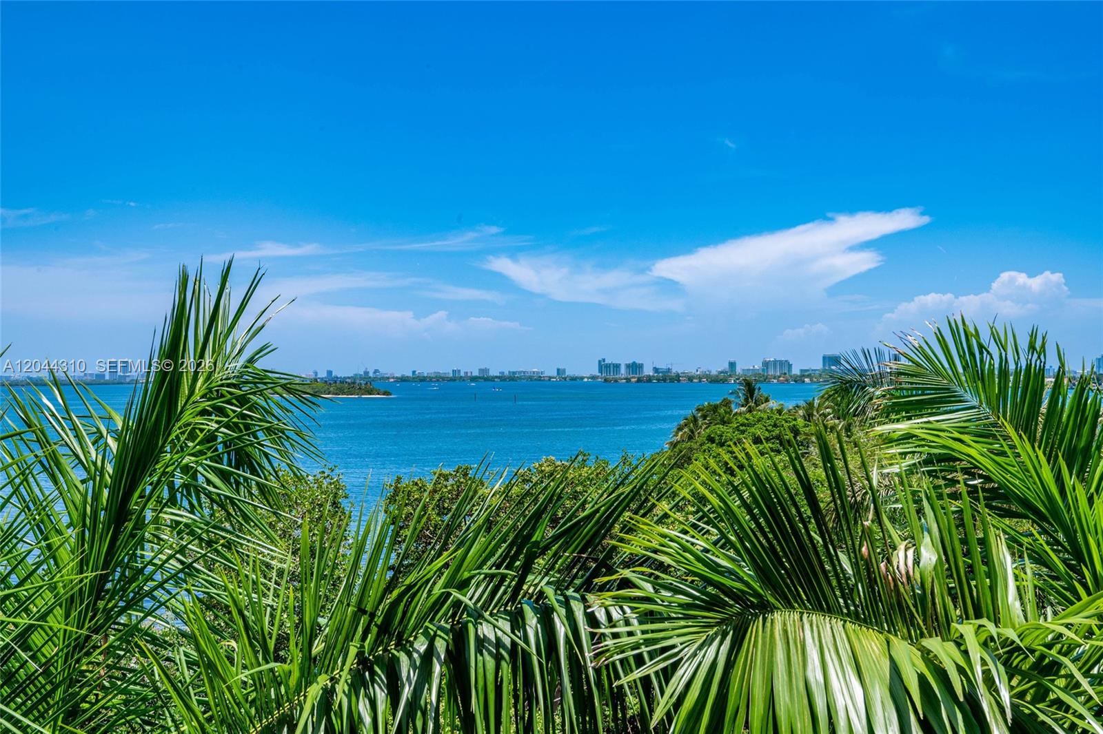 2000 N Bayshore Dr # 516, Miami FL 33137