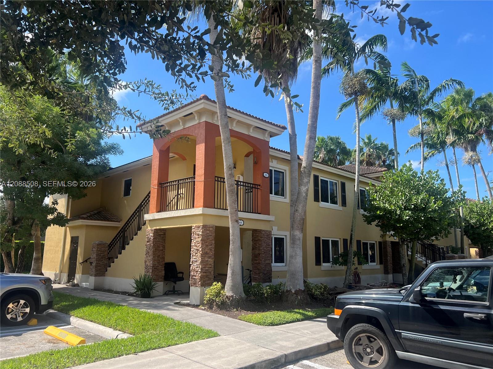 3390 NE 9th St # 201, Homestead FL 33033