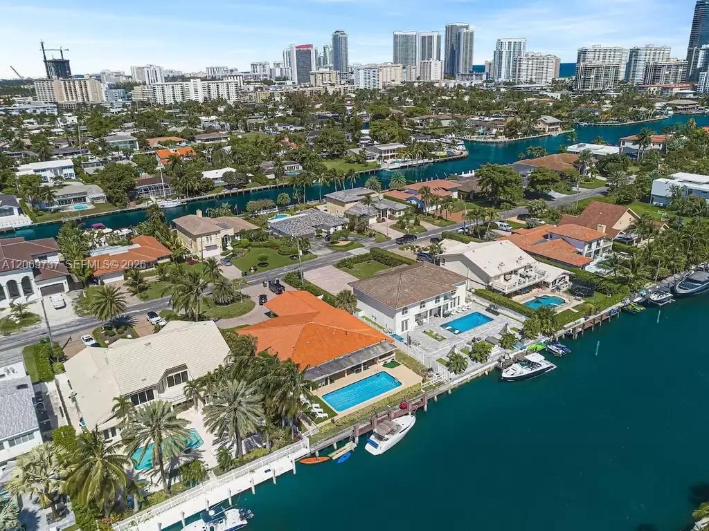 437 Holiday Dr, Hallandale Beach FL 33009