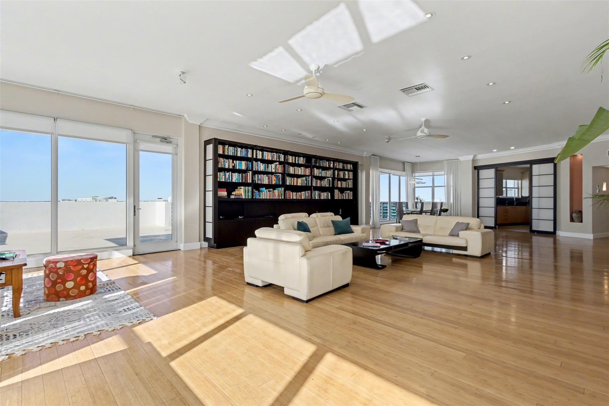 3430 Galt Ocean Drive # PH1 — Photo 2