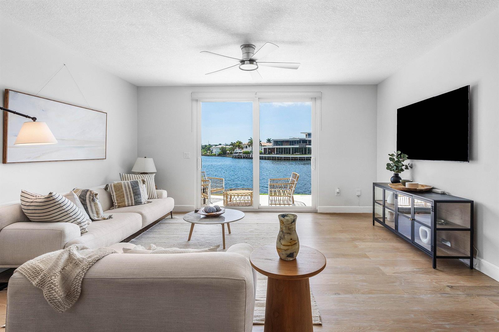 014-900JefferyStreet-BocaRaton-FL-33487-