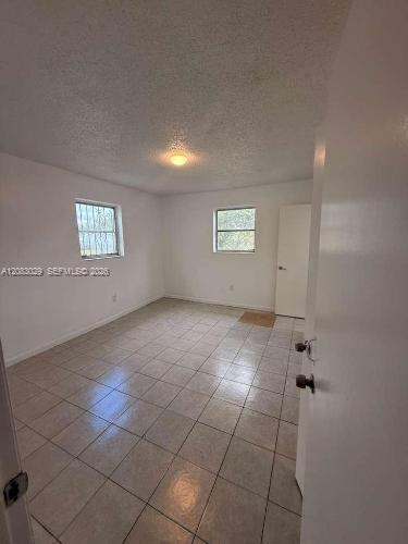 8835 SW 27th St — Photo 3