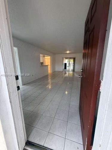 8835 SW 27th St — Photo 4
