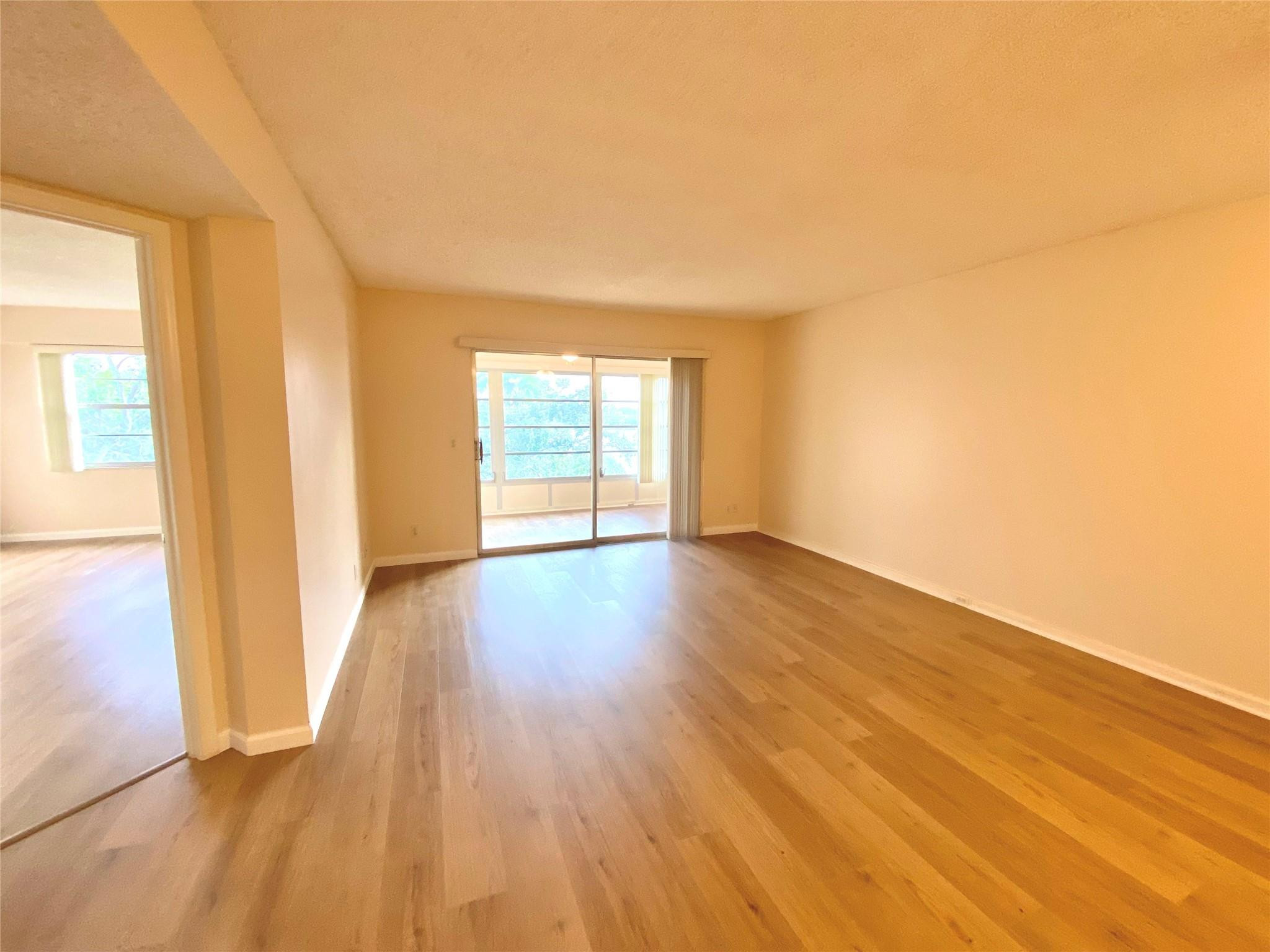 1000 SW 128TH Terrace # 411V — Photo 2