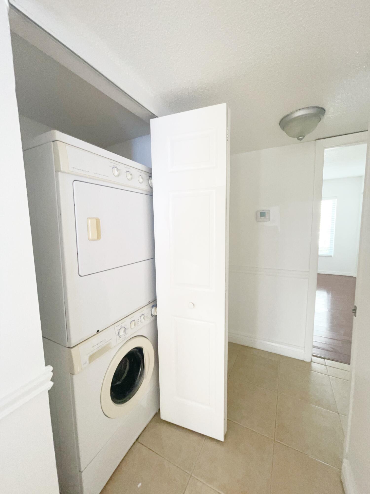 815 W Boynton Beach Boulevard W # 102 — Photo 5
