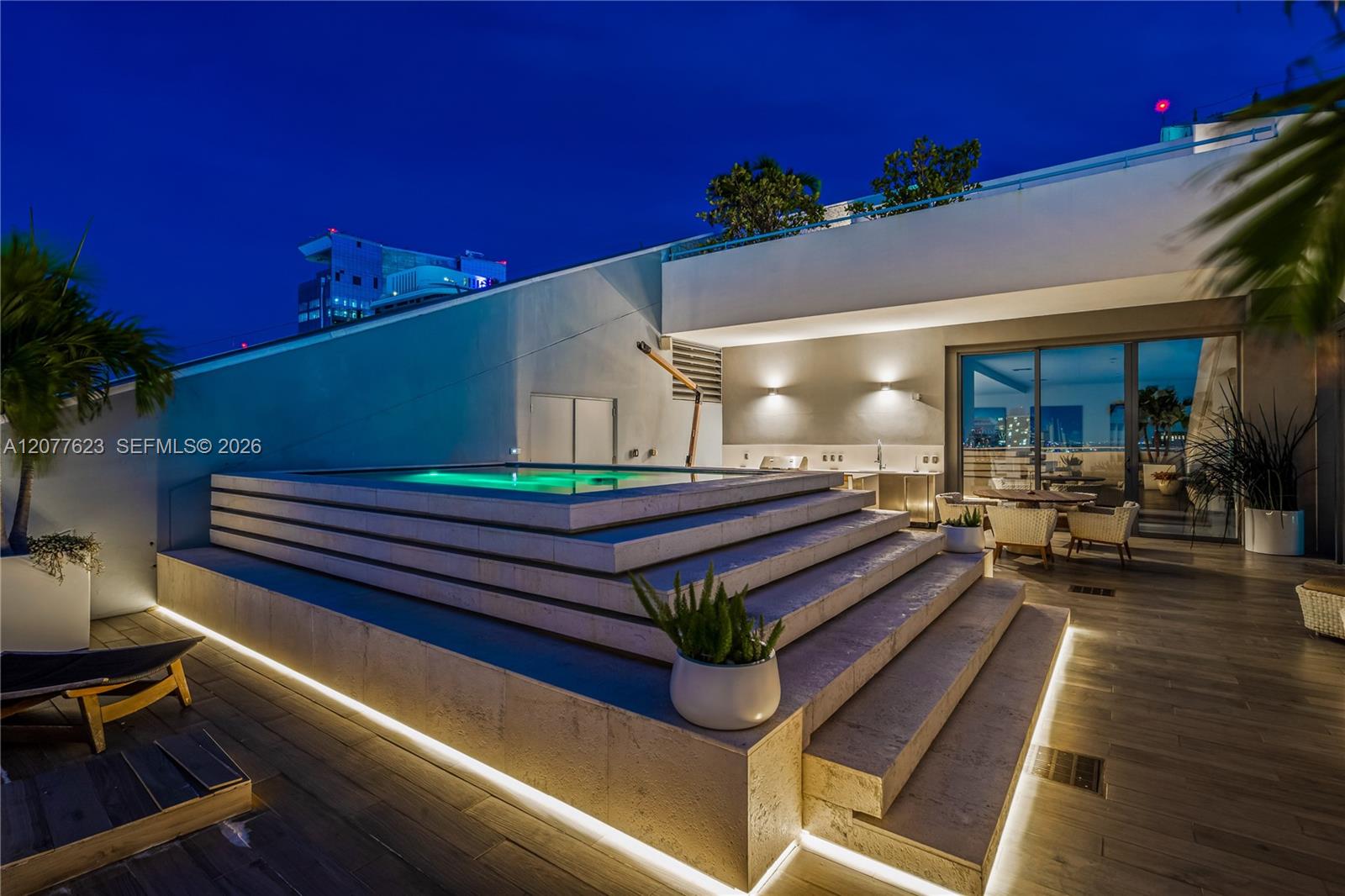 Private pool, terrace and summer kitchen