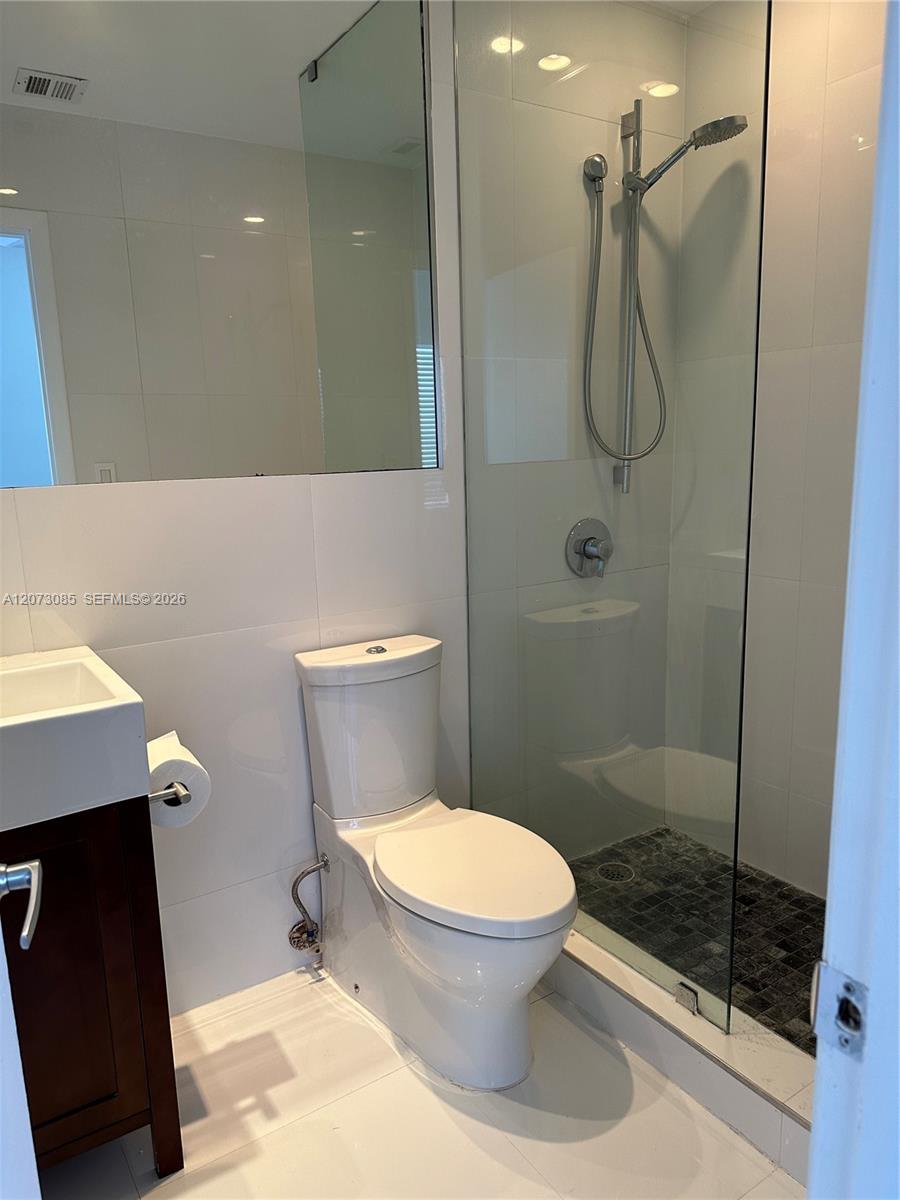 737 Jefferson Ave # 303 — Photo 5