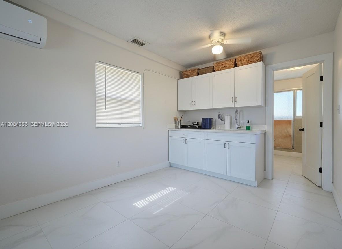 1430 N 68th Ave # B — Photo 2