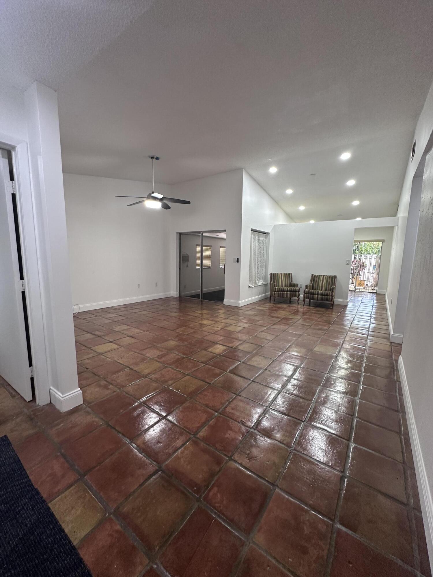 19823 NW 64th Place, Hialeah FL 33015