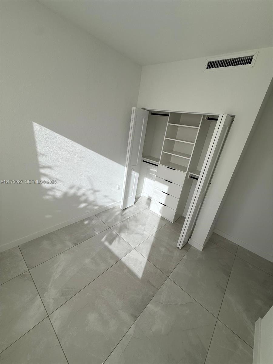 419 NW 13th Ct # 1 — Photo 2