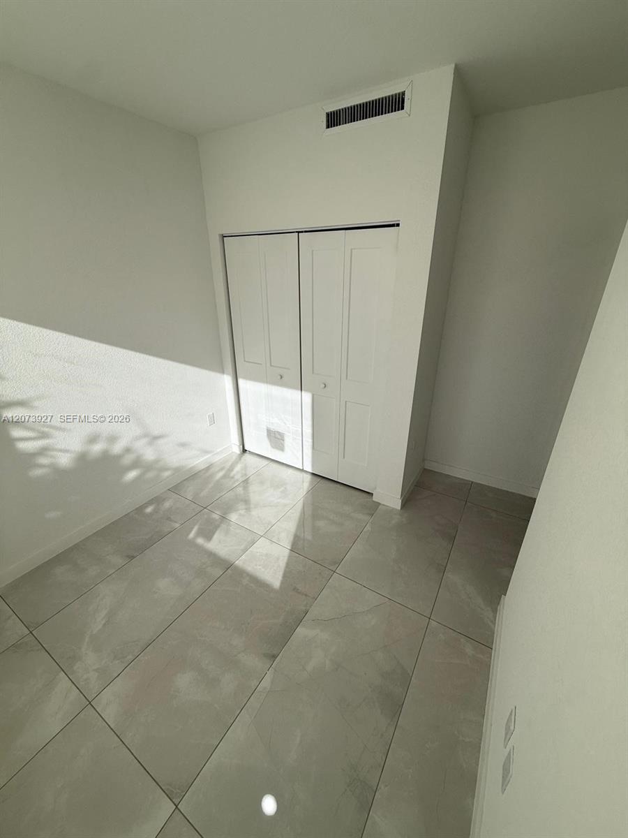 419 NW 13th Ct # 1 — Photo 3