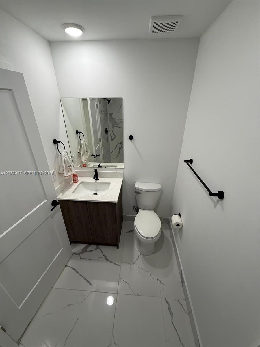 419 NW 13th Ct # 1 — Photo 5
