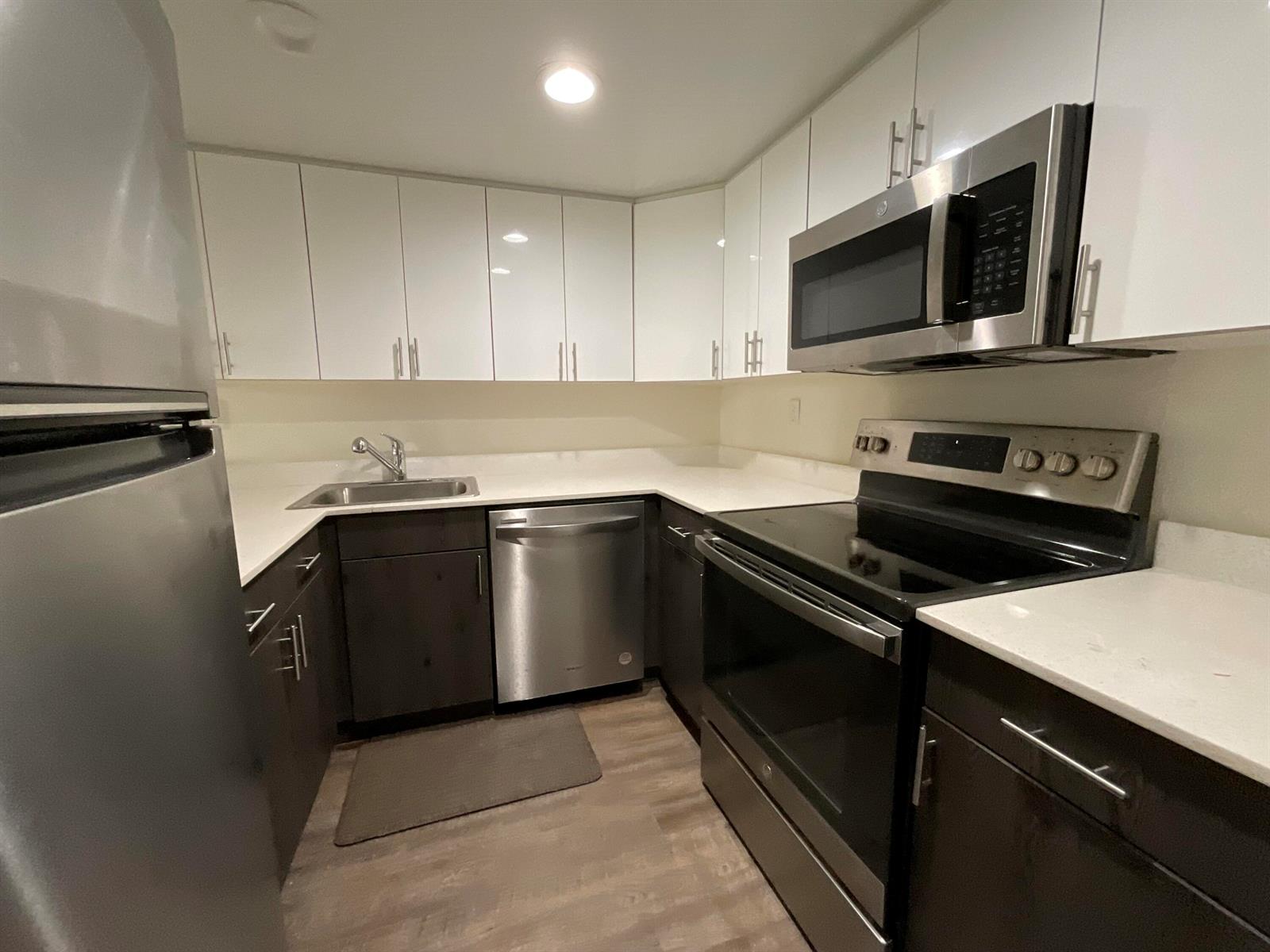 19455 NE 10 Avenue # 216, North Miami Beach FL 33179