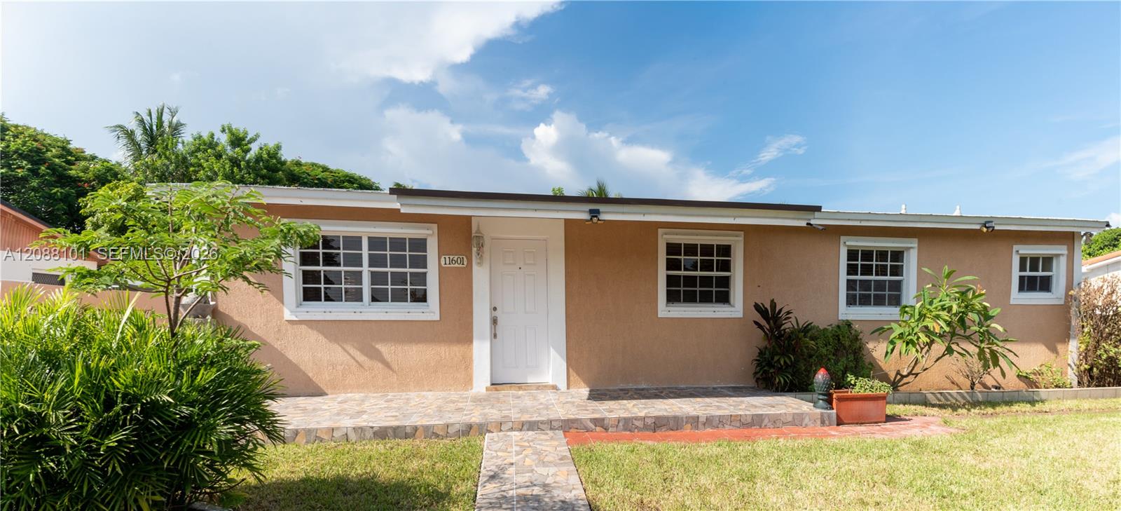 11601 SW 183rd St — Photo 4
