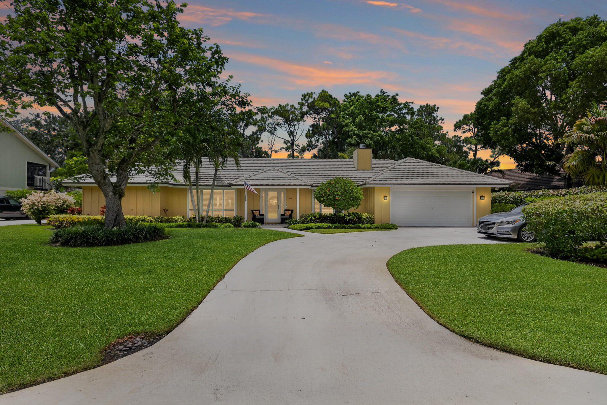 26 Cambria Road W, Palm Beach Gardens FL 33418