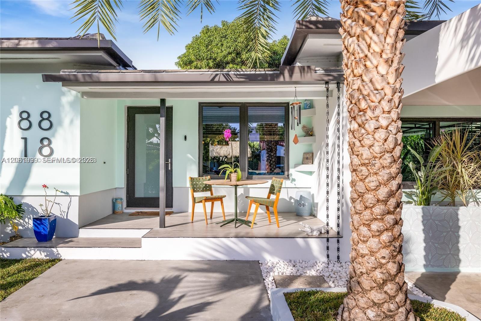 8818 Carlyle Ave — Photo 2
