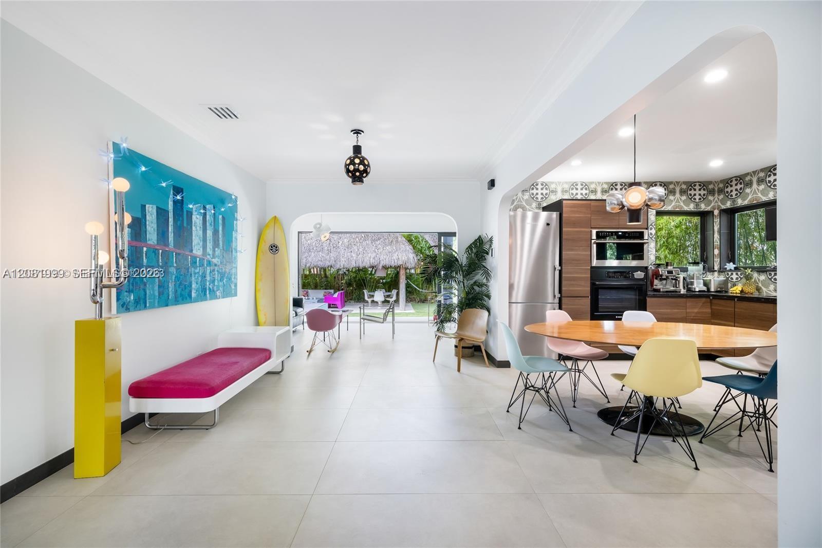 8818 Carlyle Ave — Photo 4