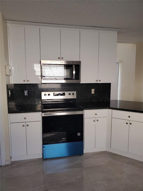 2348 SW 177th Avenue — Photo 3