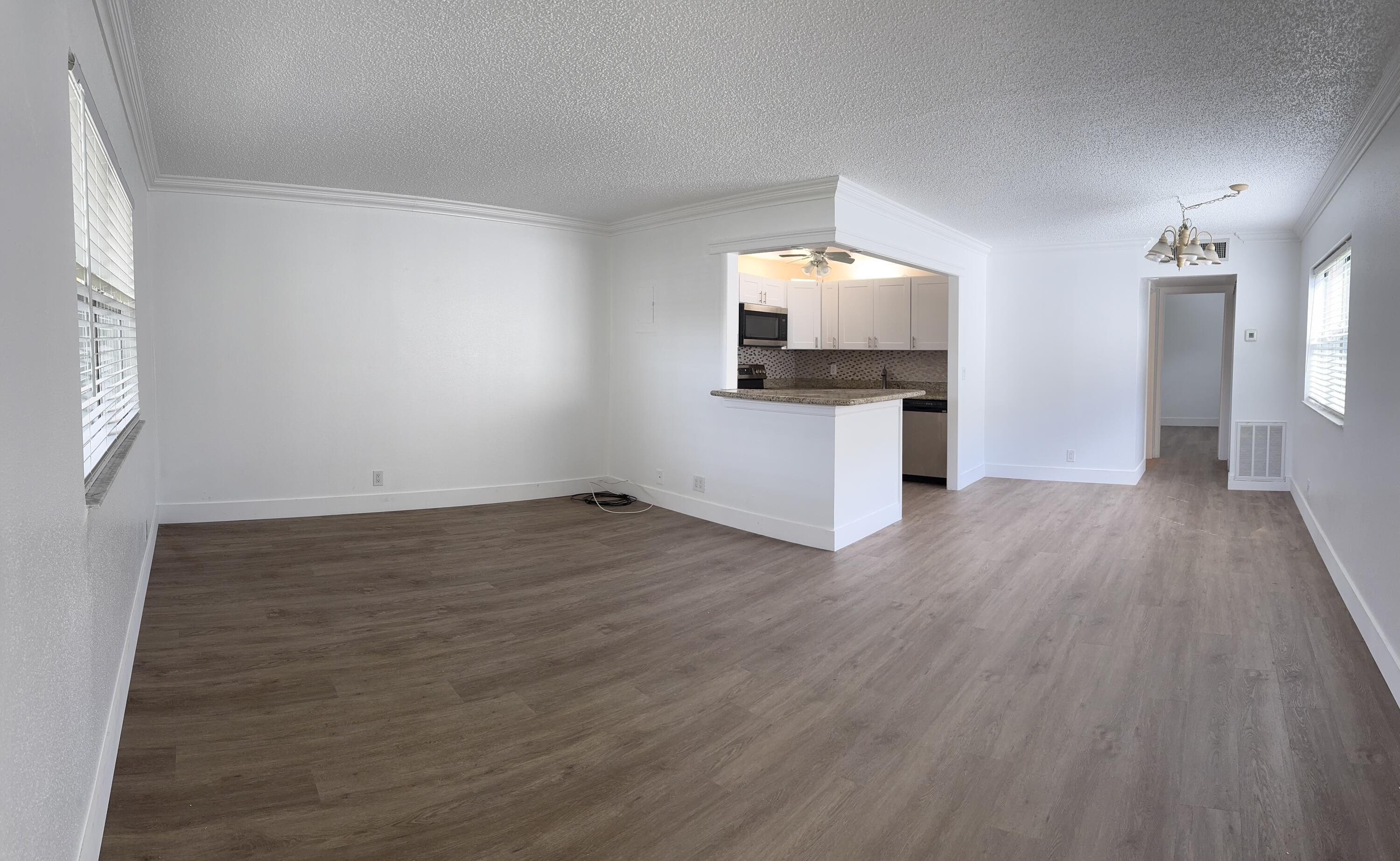 103 SAXONY C — Photo 2