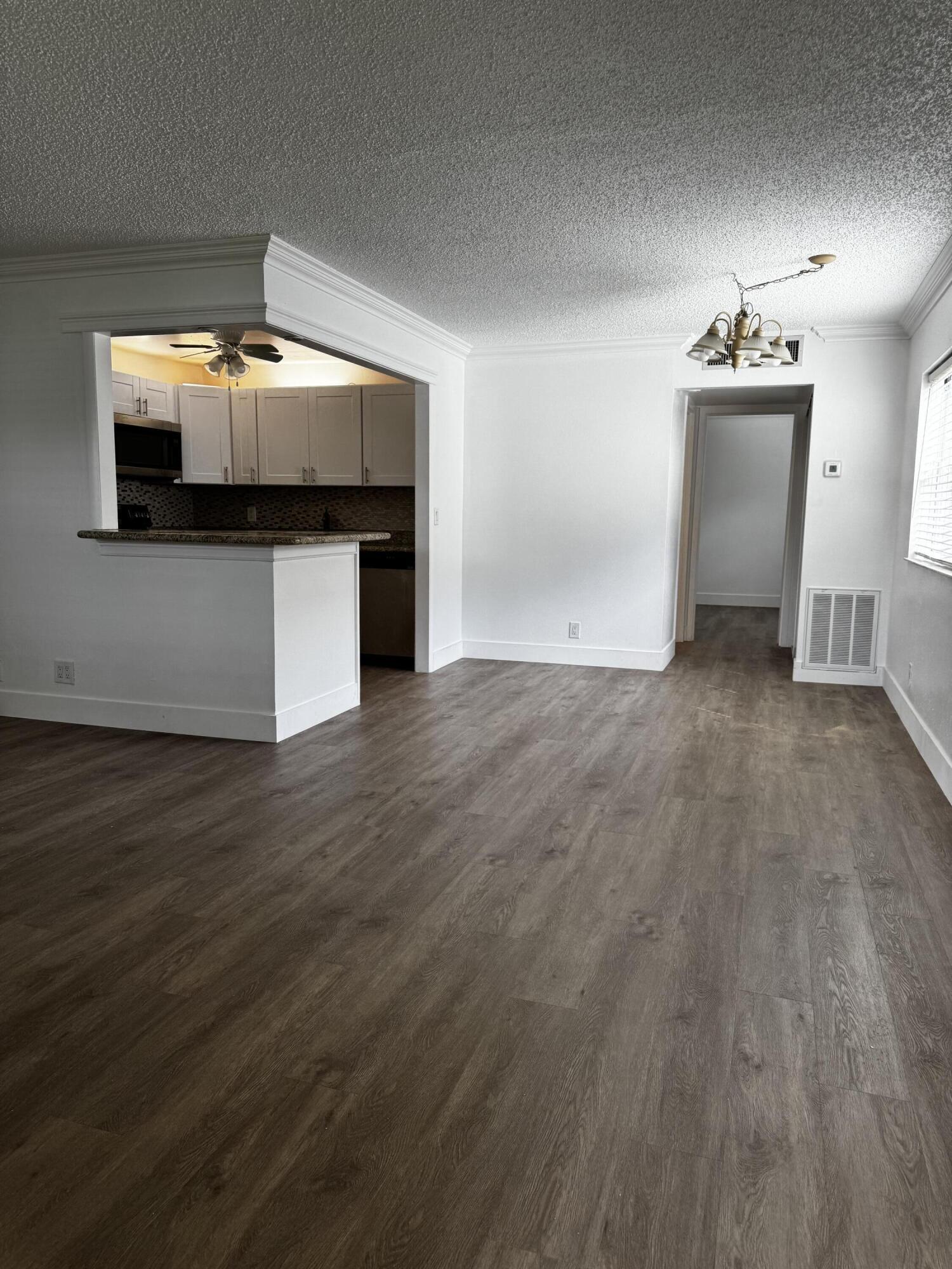 103 SAXONY C — Photo 4