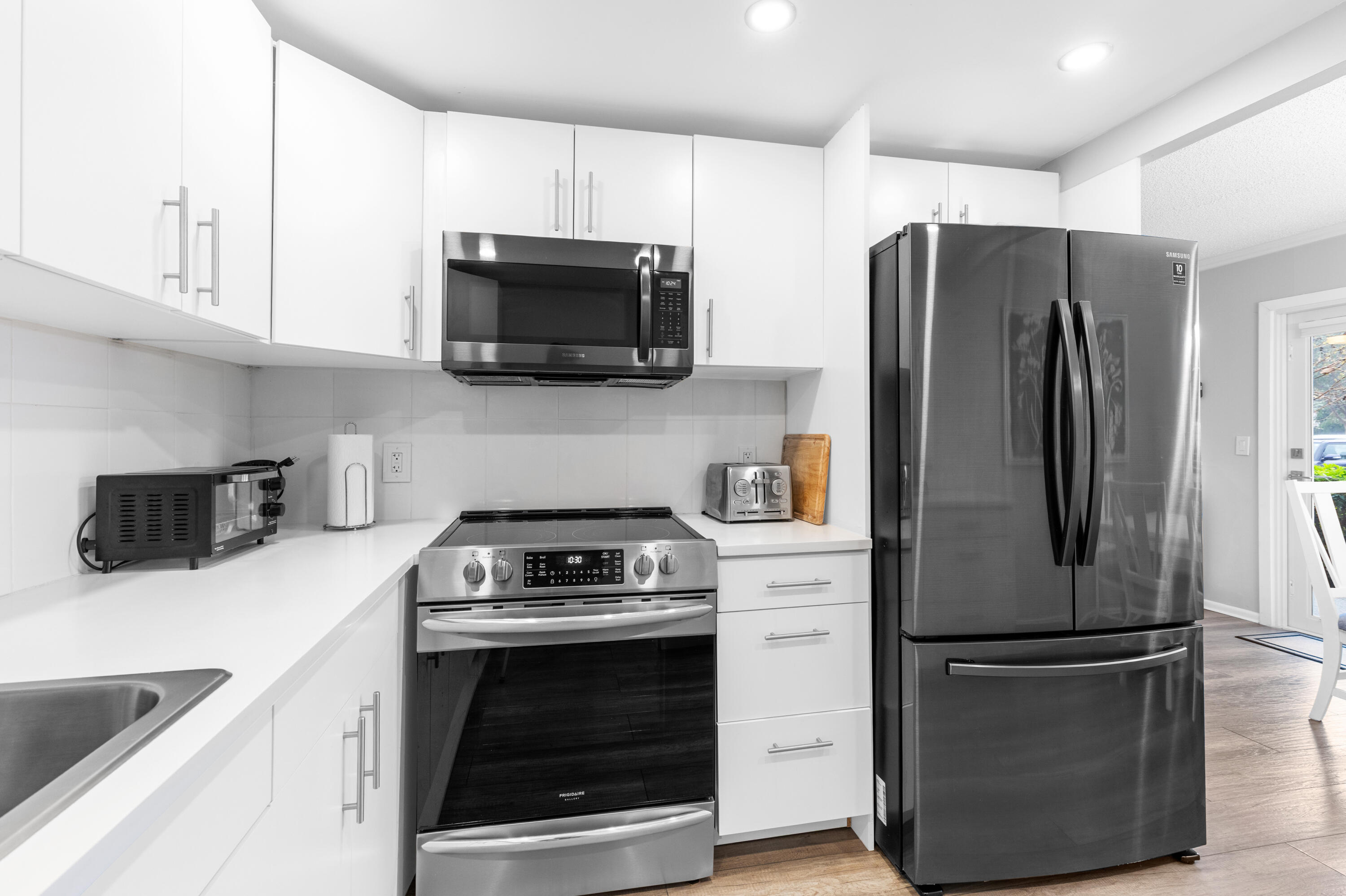1032 Ventnor H Crescent # H — Photo 5