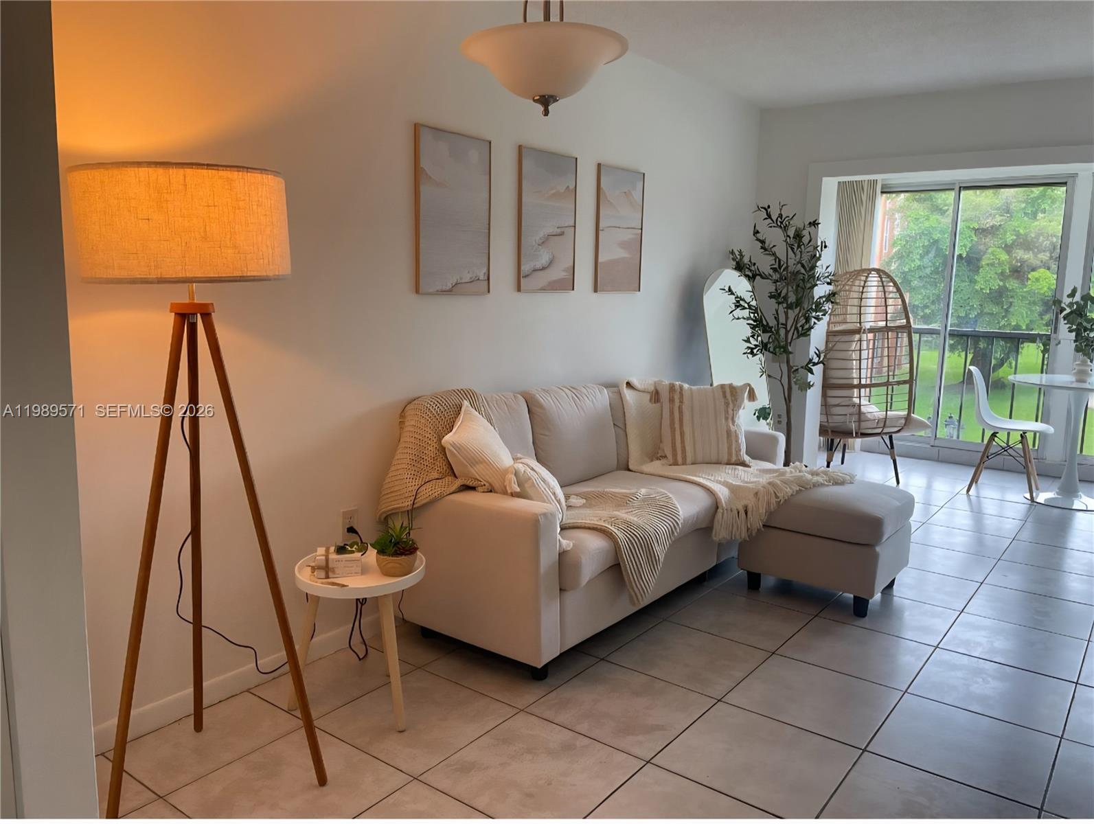 9405 W Flagler St # D204 — Photo 2