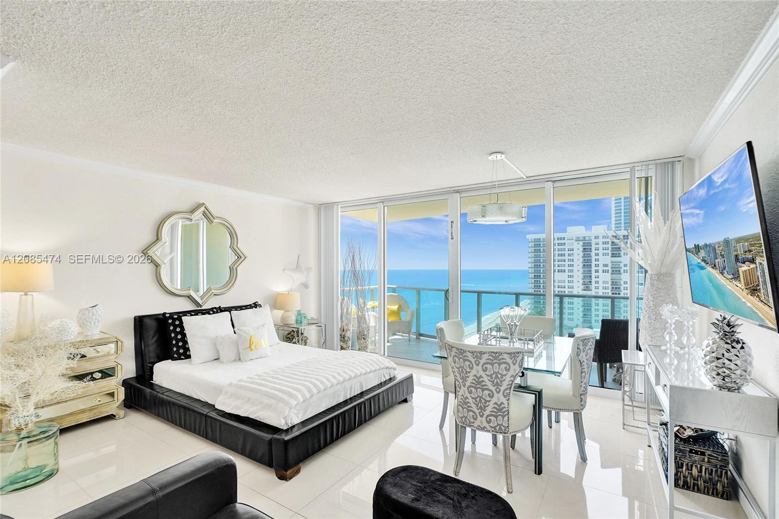 2501 S Ocean Dr — Photo 2