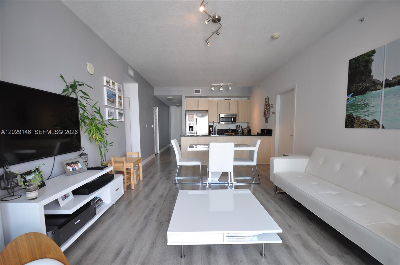 79 SW 12th St, Miami FL 33130