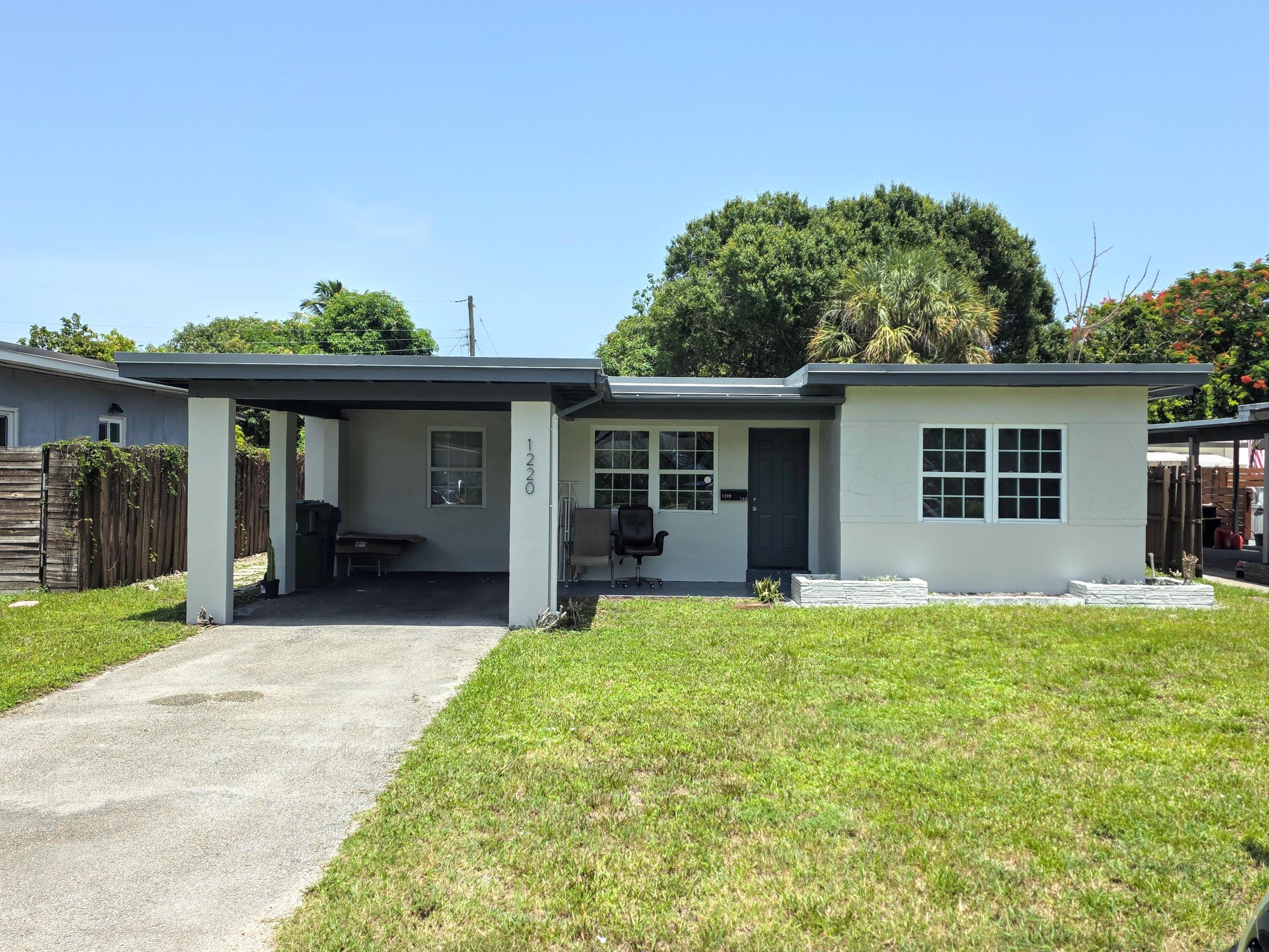 1220 NE 1ST Avenue, Fort Lauderdale FL 33304