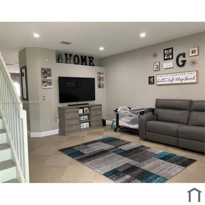 2306 SE 24th Ave # 2306 — Photo 3