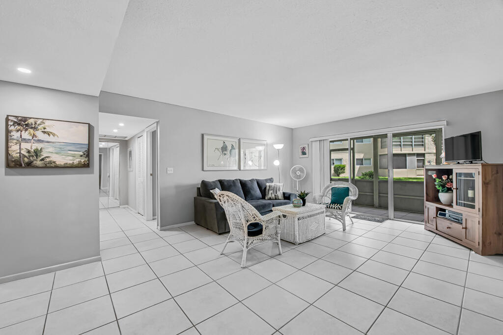 752 LORI Drive # 217 — Photo 2