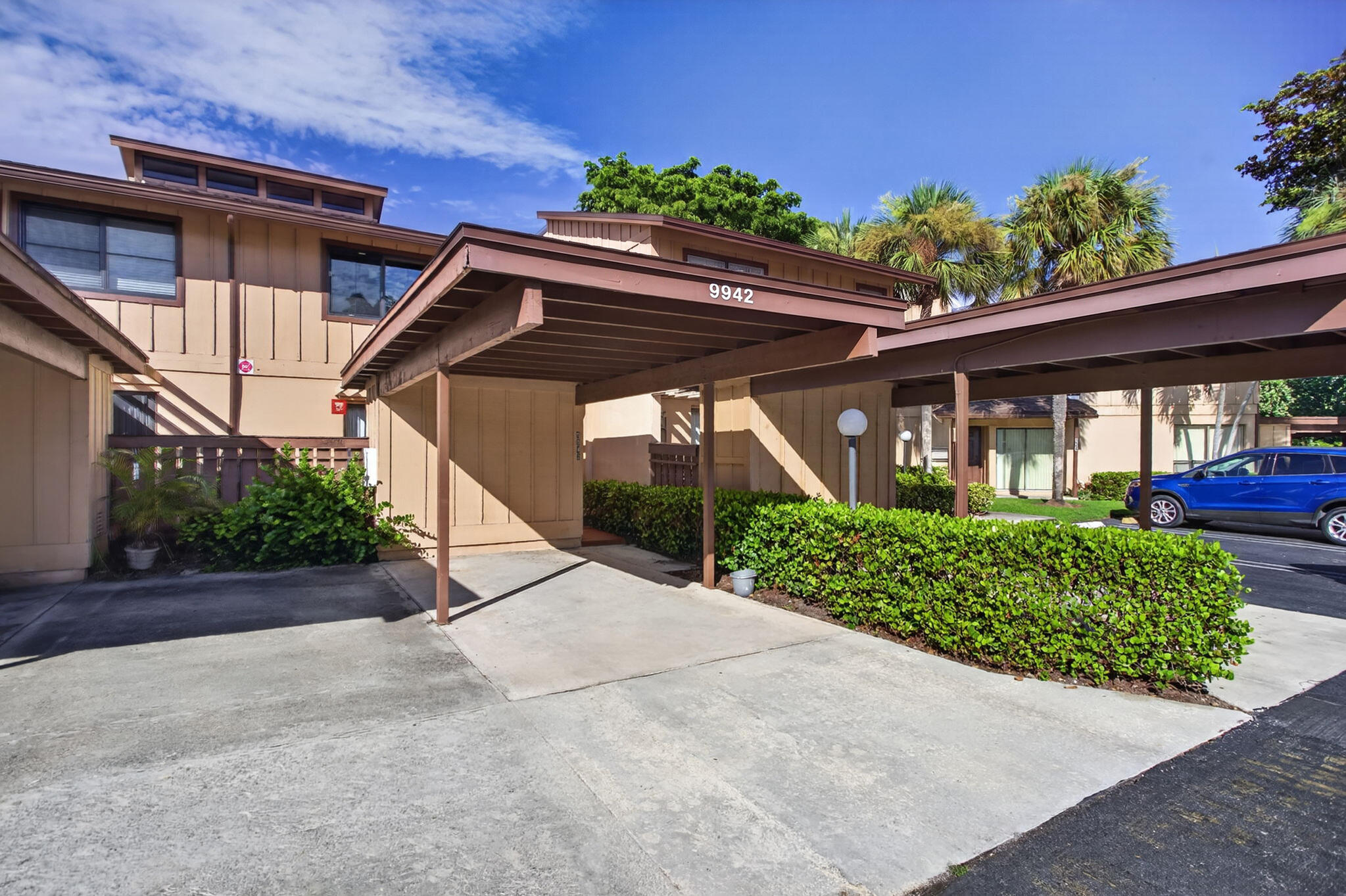 9942 Royal Palm Boulevard — Photo 2