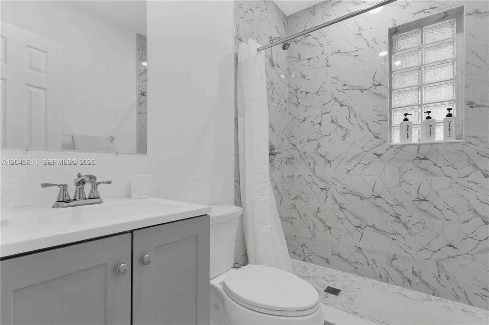 2827 Adams St — Photo 5