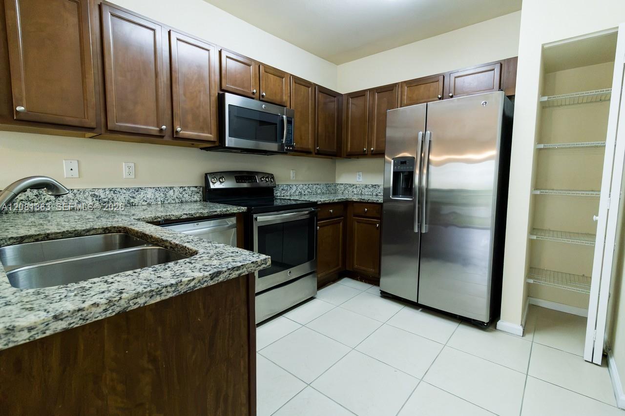 8800 NW 97th Ave # 208 — Photo 2