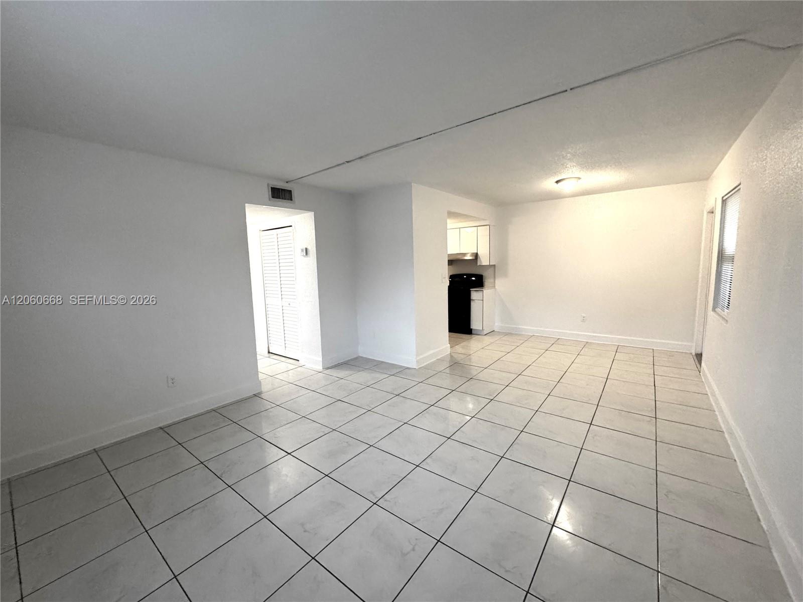 1505 NE 136th St # 10 — Photo 4