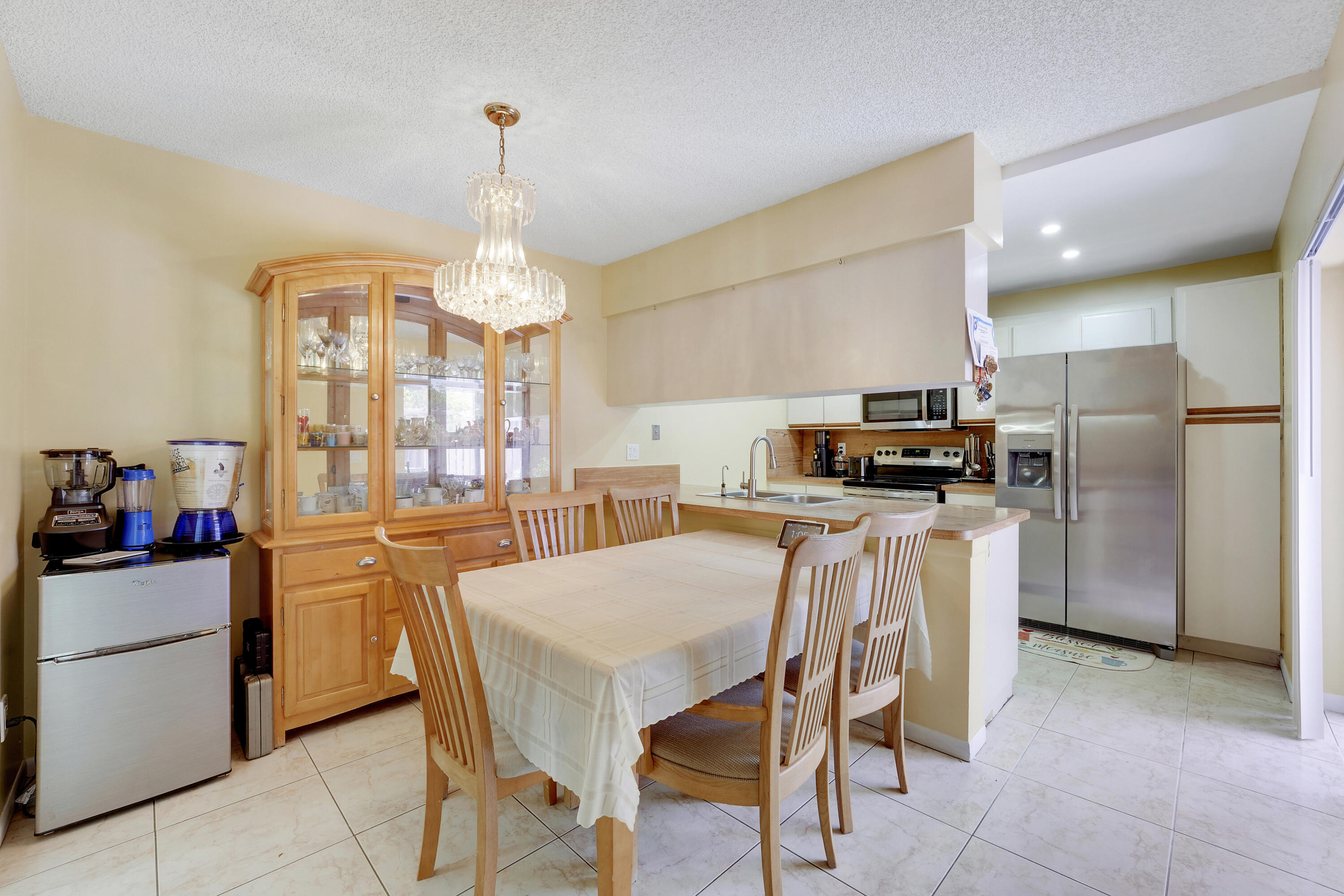 8389 N Coral Circle — Photo 3