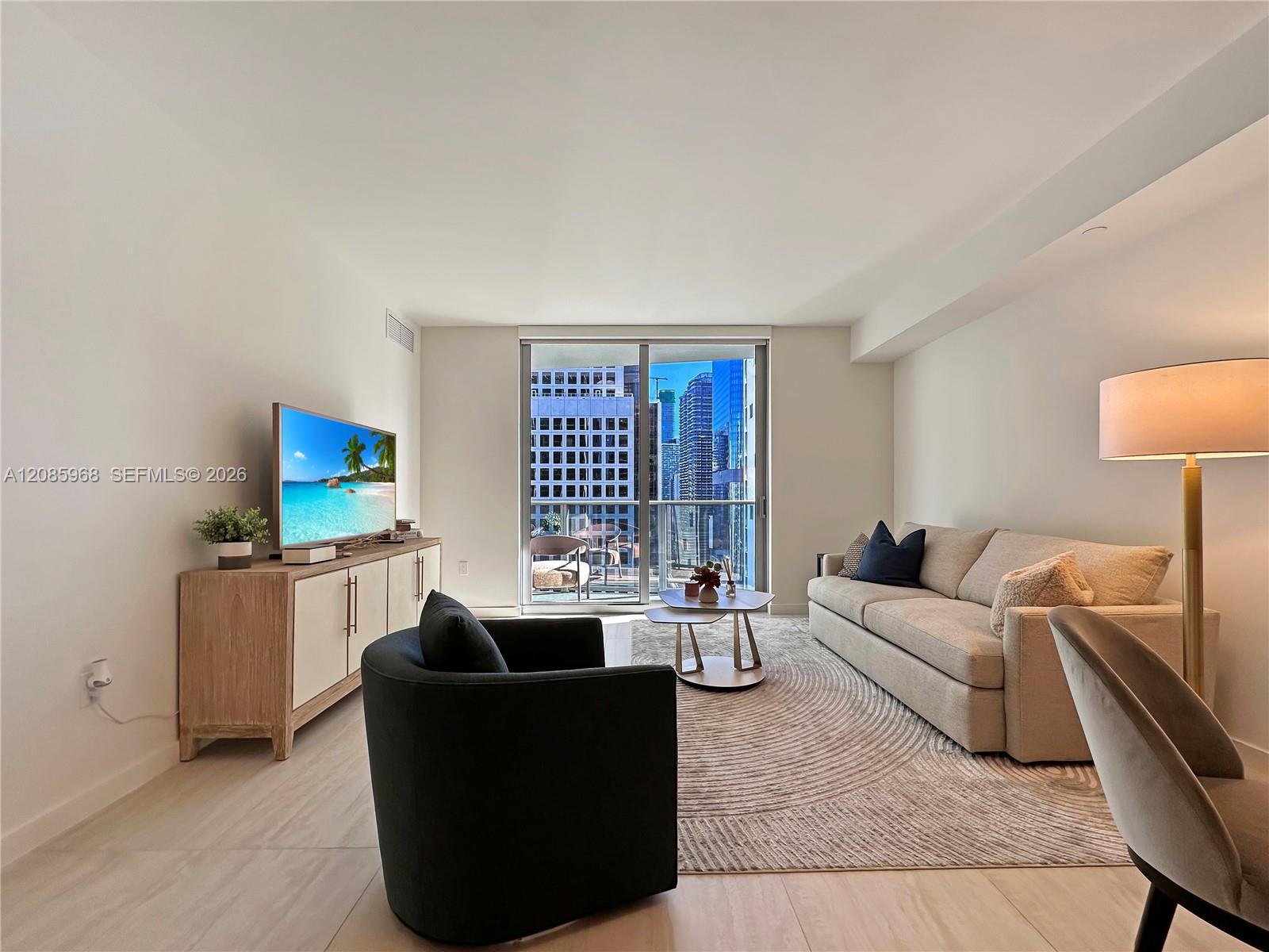 77 SE 5th St # 2814 — Photo 3