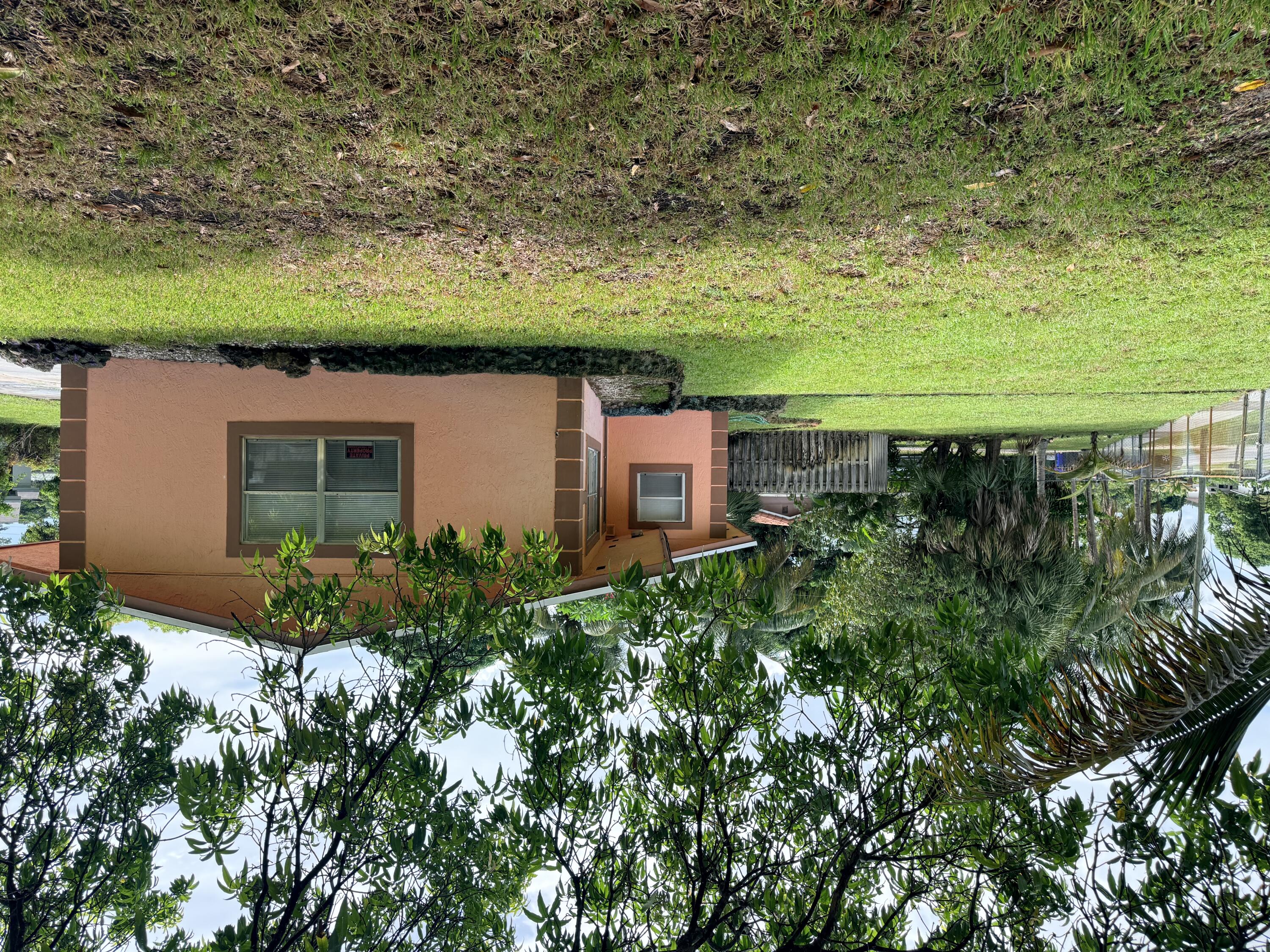 1643 NW 11TH Avenue — Photo 5