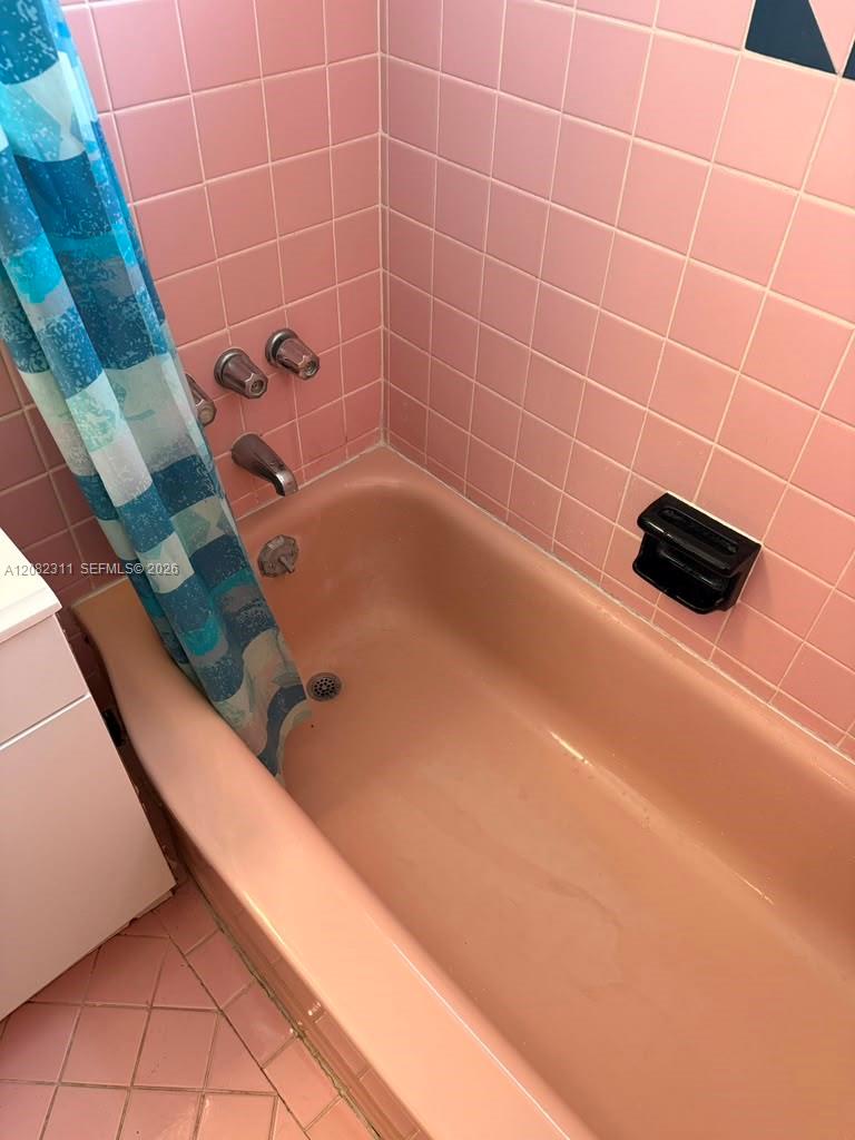 8132 Harding Ave # 9 — Photo 5