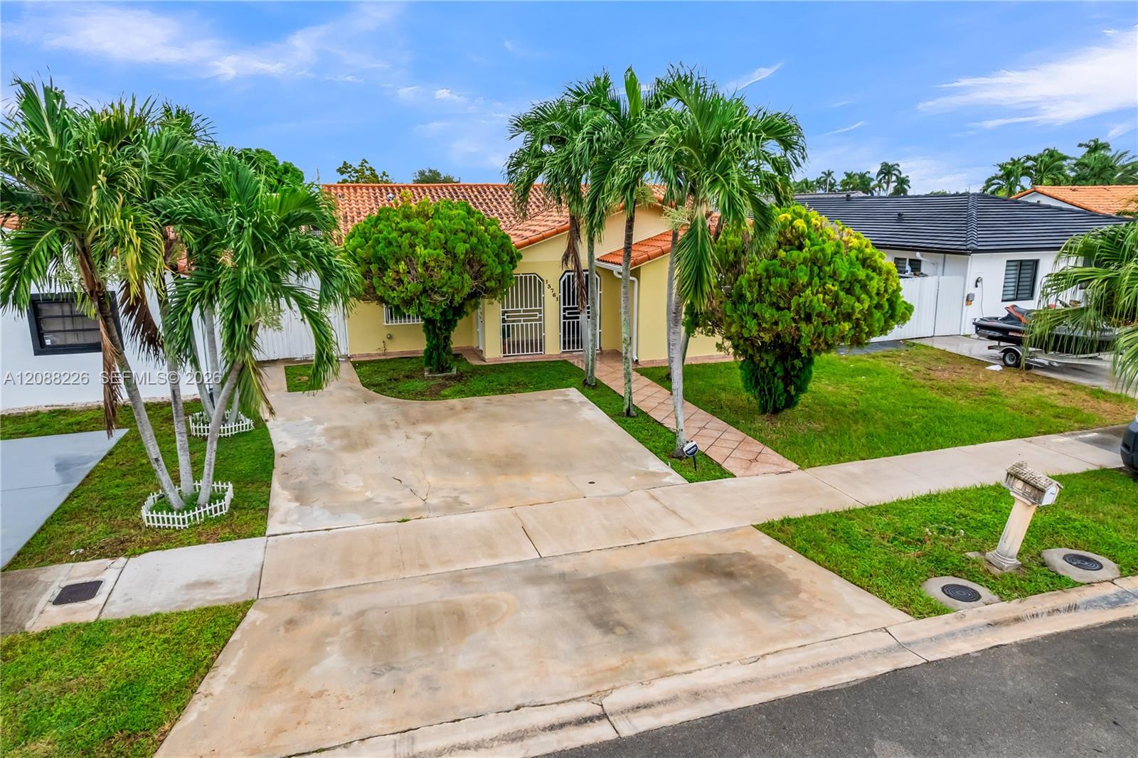 13761 SW 21st Ter — Photo 5