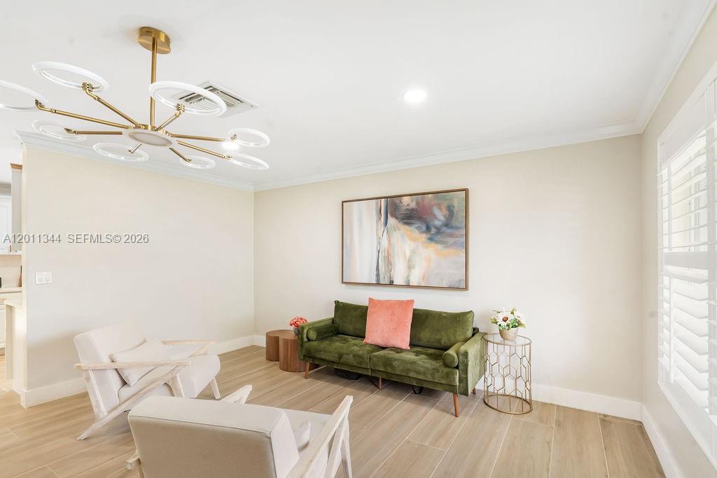 913 Lighthouse Dr, North Palm Beach FL 33408