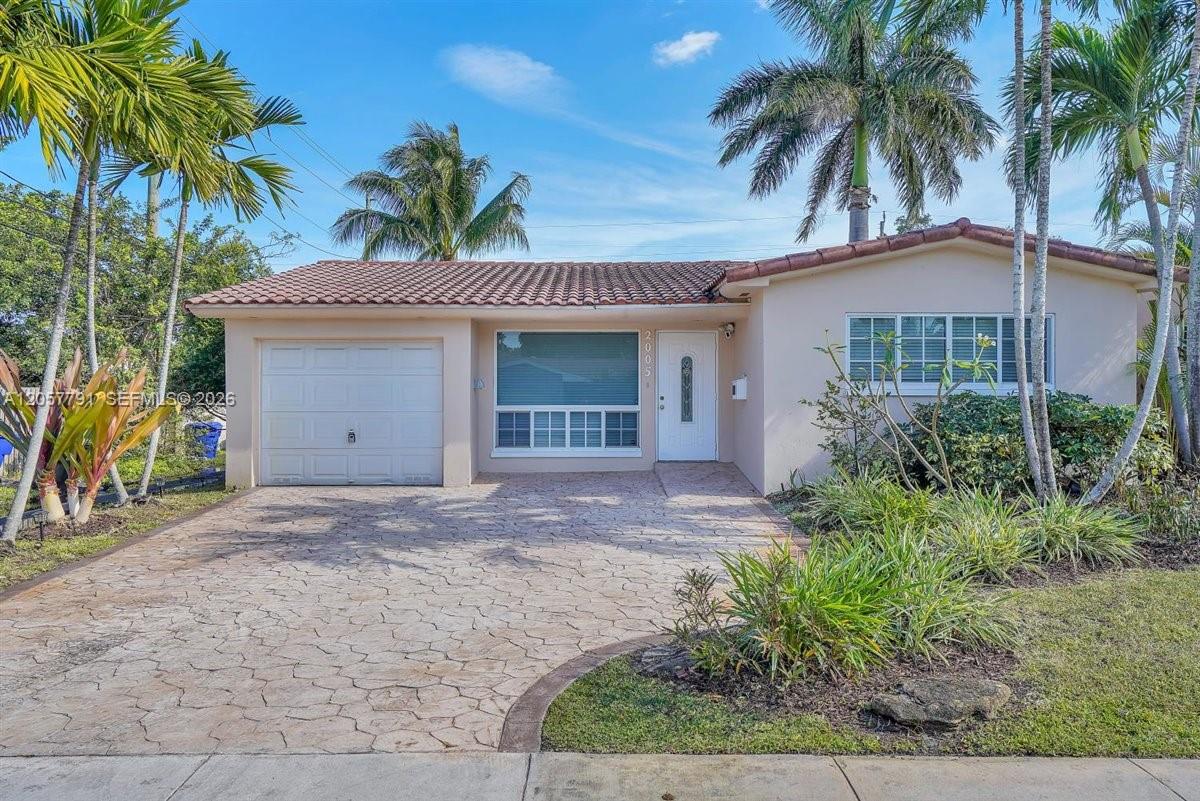 2005 N 36th Ave, Hollywood FL 33021